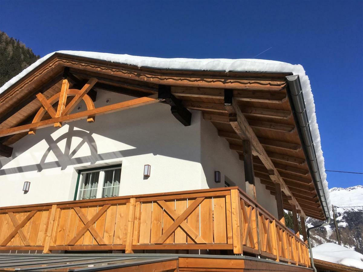 Ferienhaus Weixelbraun Mallnitz Dış mekan fotoğraf